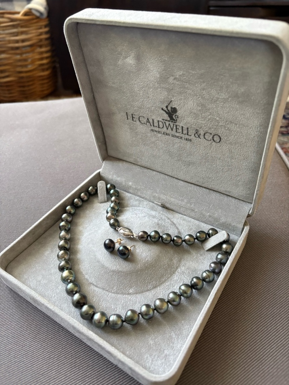 Tahitian Pearl Necklace and Earring Set - 8” drop